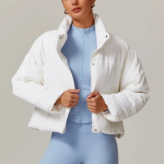 Short Down Jacket – Lightweight Warmth & Modern Style
